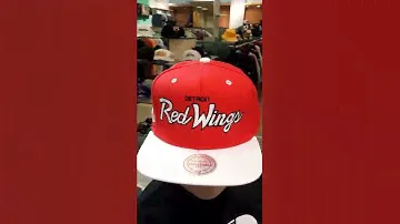 Бейсболка с прямым козырьком Mitchell and Ness ND51Z MTC Detroit Red Wings Red White