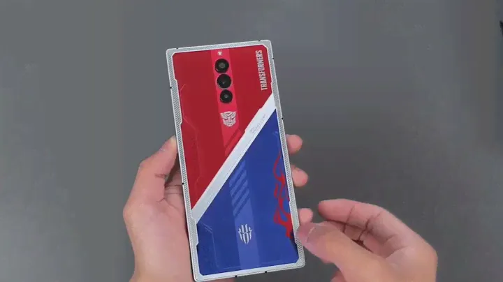 Nubia Red Magic 8 Pro+ Transformers Leader Edition — быстрая распаковка, характеристики в описании